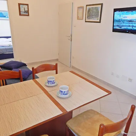 Moni Appartement *