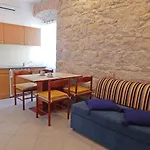 Moni Apartman