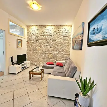 아파트먼트 모니 스플리트