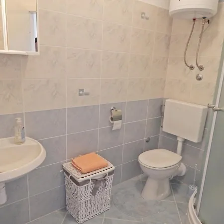 아파트먼트 모니